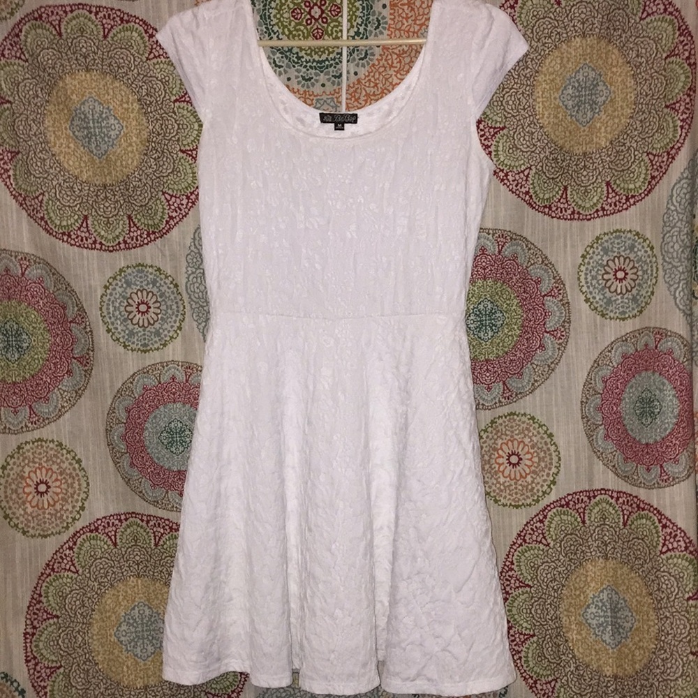 Women’s white skater dress medium